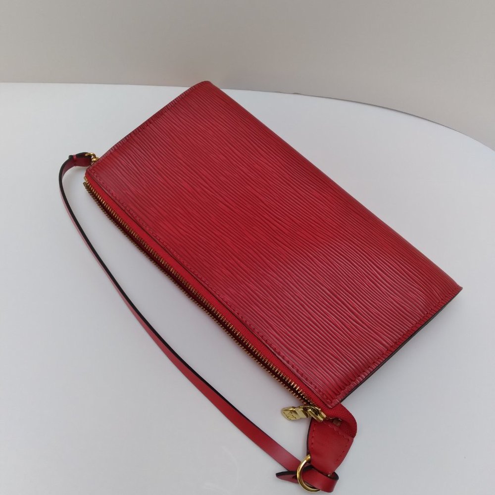 CCO | EPI/RED | LOUIS VUITTON Pochette Accessoires